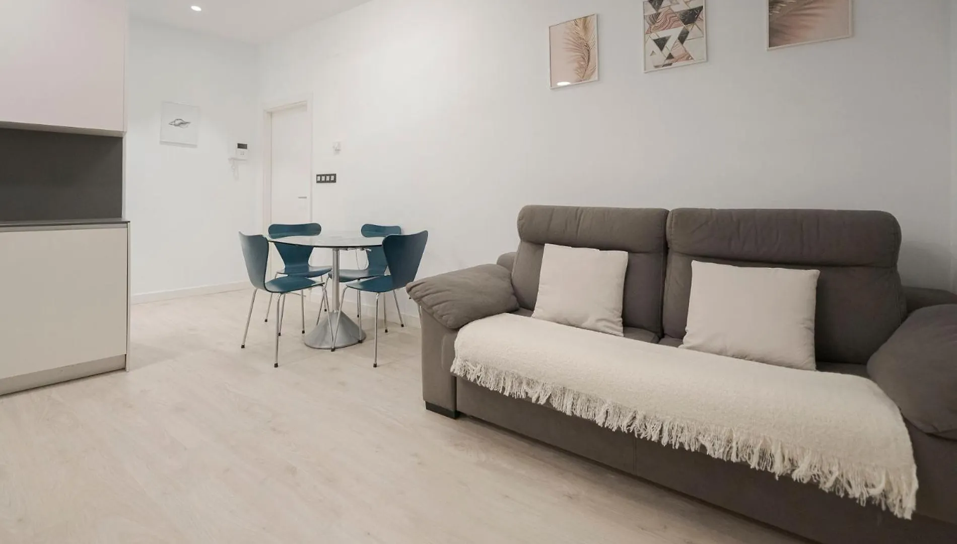 Apartamento Con Garaje Gratis En Gros, Donostia-San Sebastian 0*,  Spanje