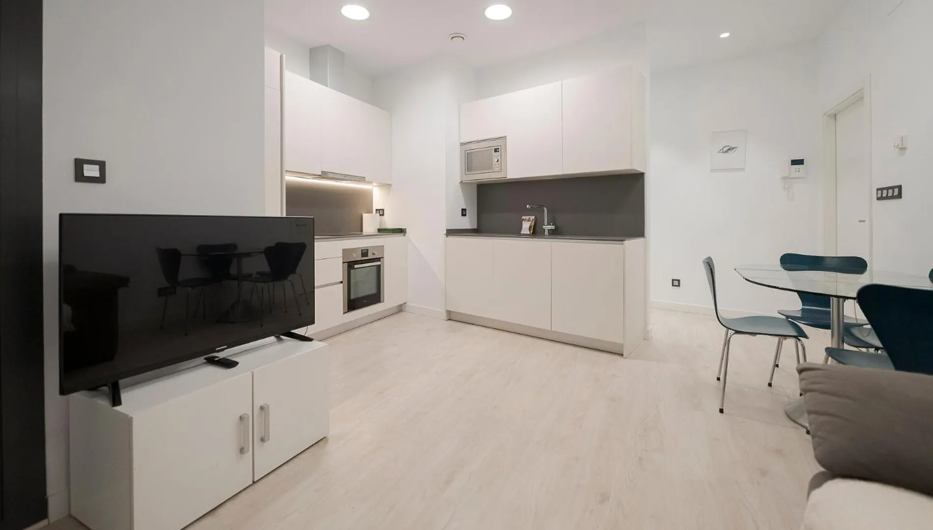 Apartamento Con Garaje Gratis En Gros, Donostia-San Sebastian 0*,